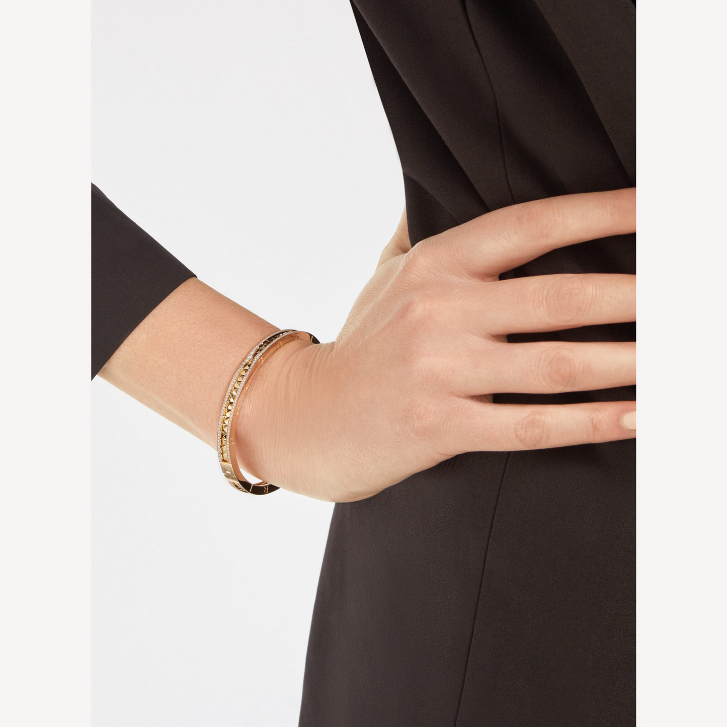 [Joyas Regalia] PULSERA DE ORO CON DIAMANTES PAVÉ Y ESPIRAL CERO 1
