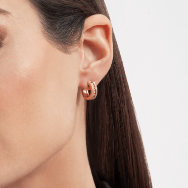 [Regalia jewelry]ZERO 1 ROCK GOLD EARRINGS WITH STUDDED SPIRAL AND PAVED DIAMONDS