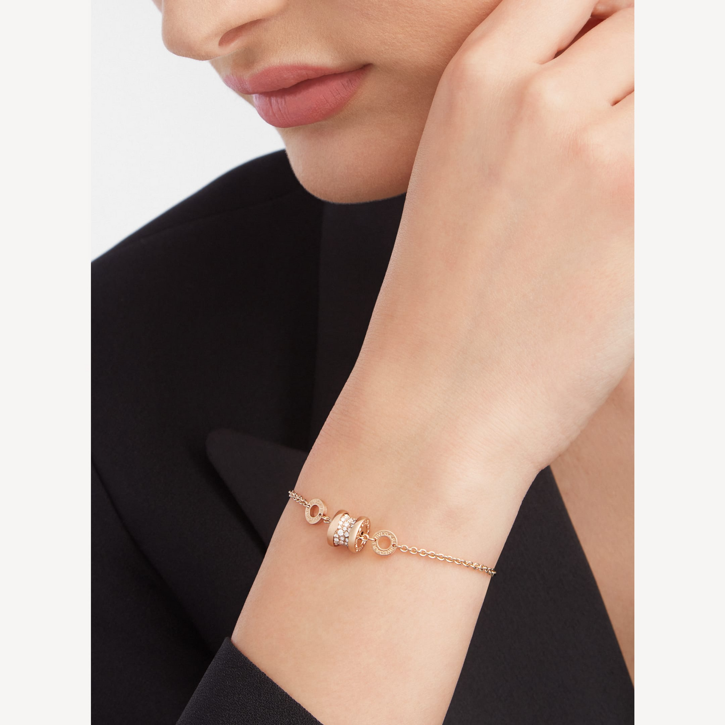 [Joyas Regalia] PULSERA EN ESPIRAL DE ORO ROSA SUAVE ZERO 1 CON DIAMANTES PAVADOS