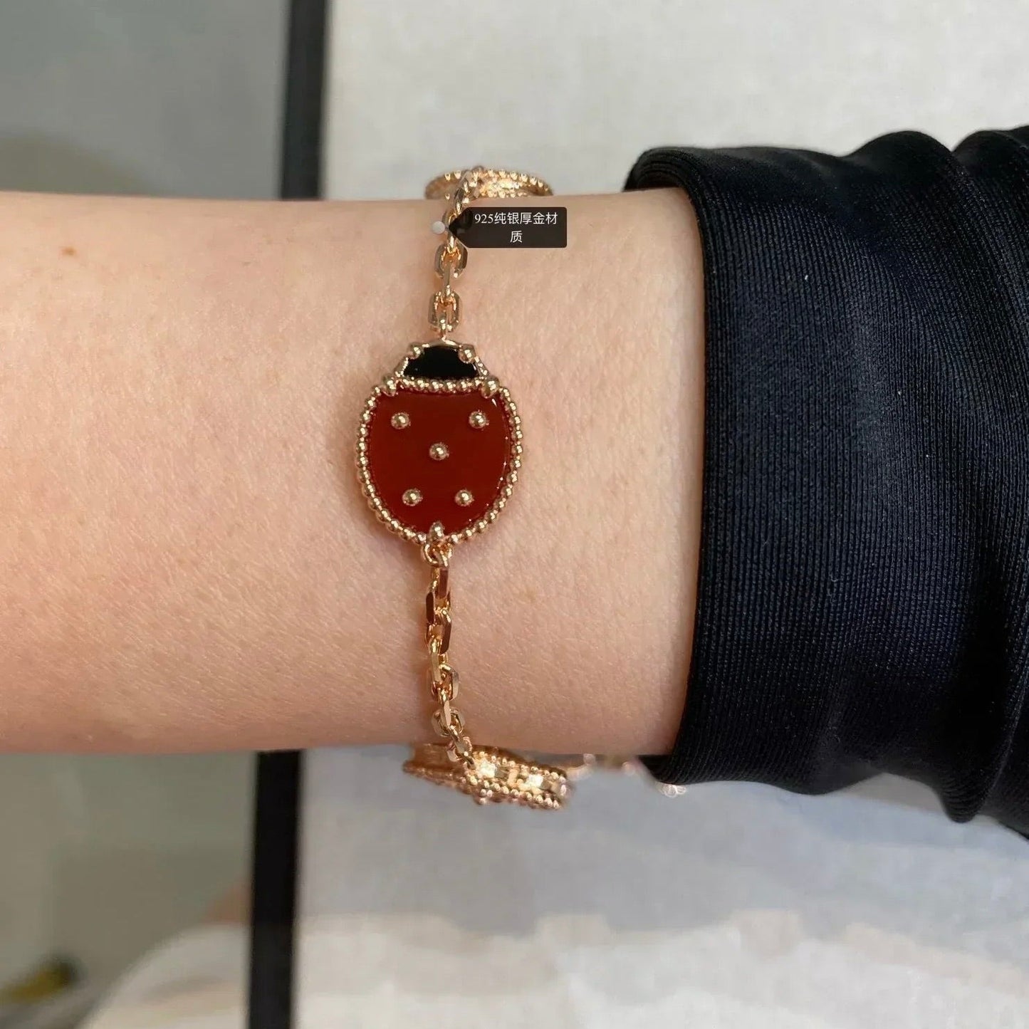 [Joyas Regalia] PULSERA CON 5 MOTIVOS LUCKY SPRING