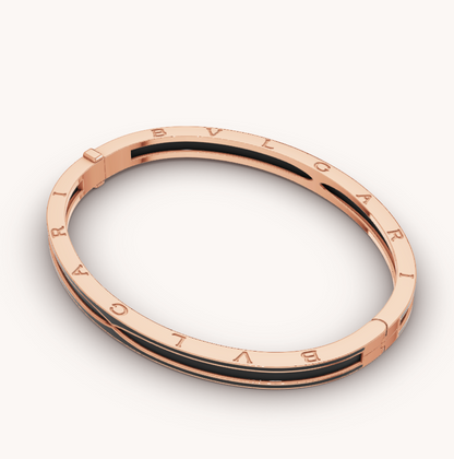 [Joyas Regalia] PULSERA ZERO 1 DE ORO ROSA CON CERÁMICA NEGRA MATE