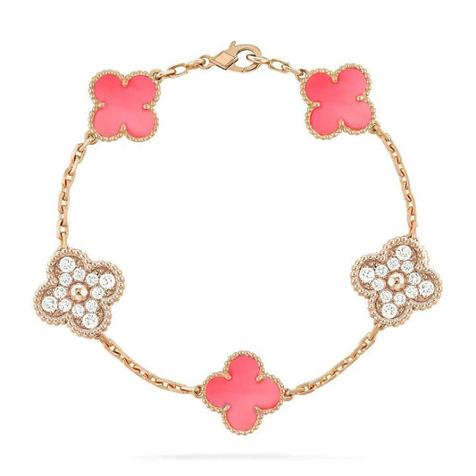 [Joyas Regalia] PULSERA DE ORO ROSA CON 5 MOTIVOS DE TRÉBOL Y DIAMANTES ROSA