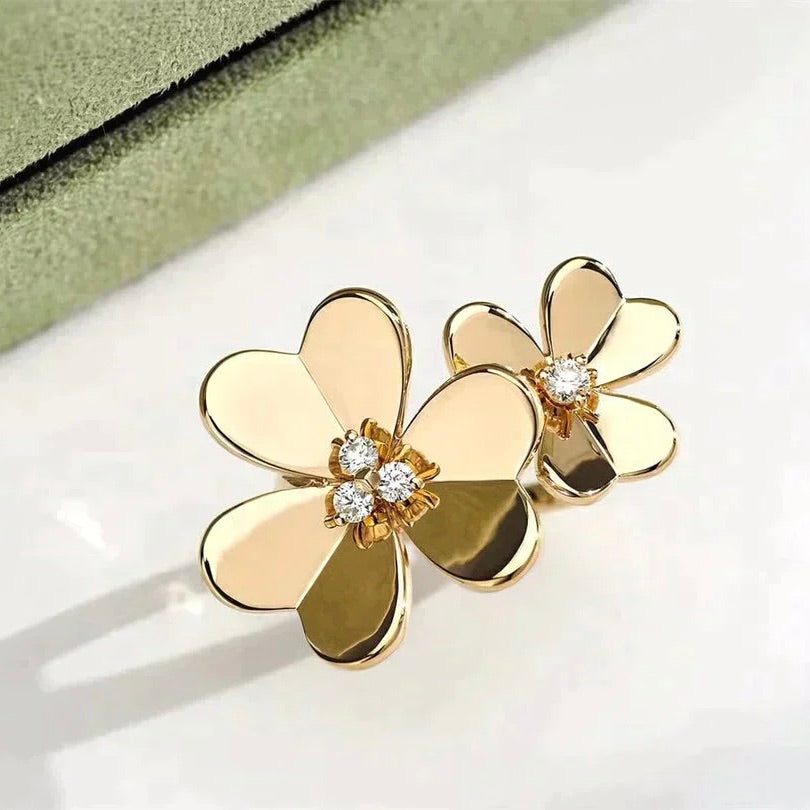 [Bijoux Regalia] BAGUE EN OR ET DIAMANTS CLOVER COMOS
