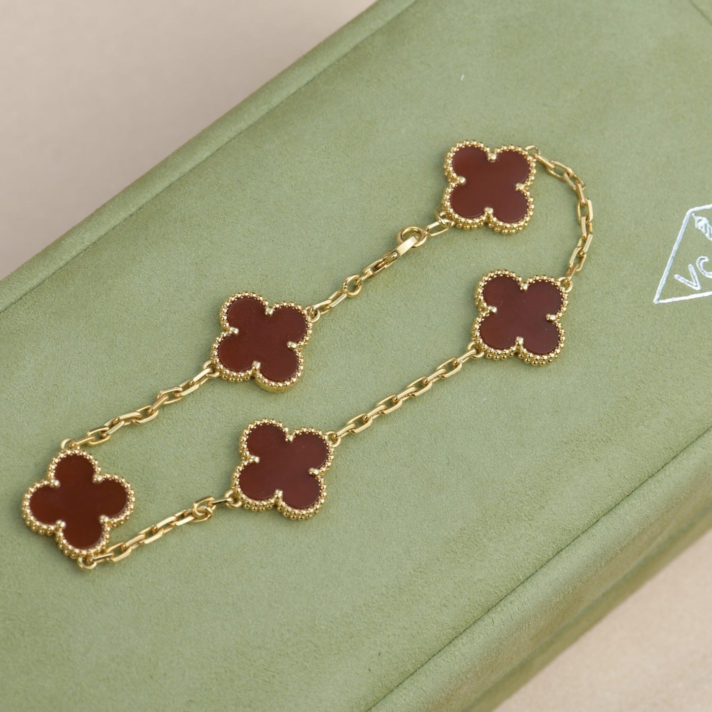 [Regalia jewelry]CLOVER 5 MOTIFS RED AGATE  BRACELET