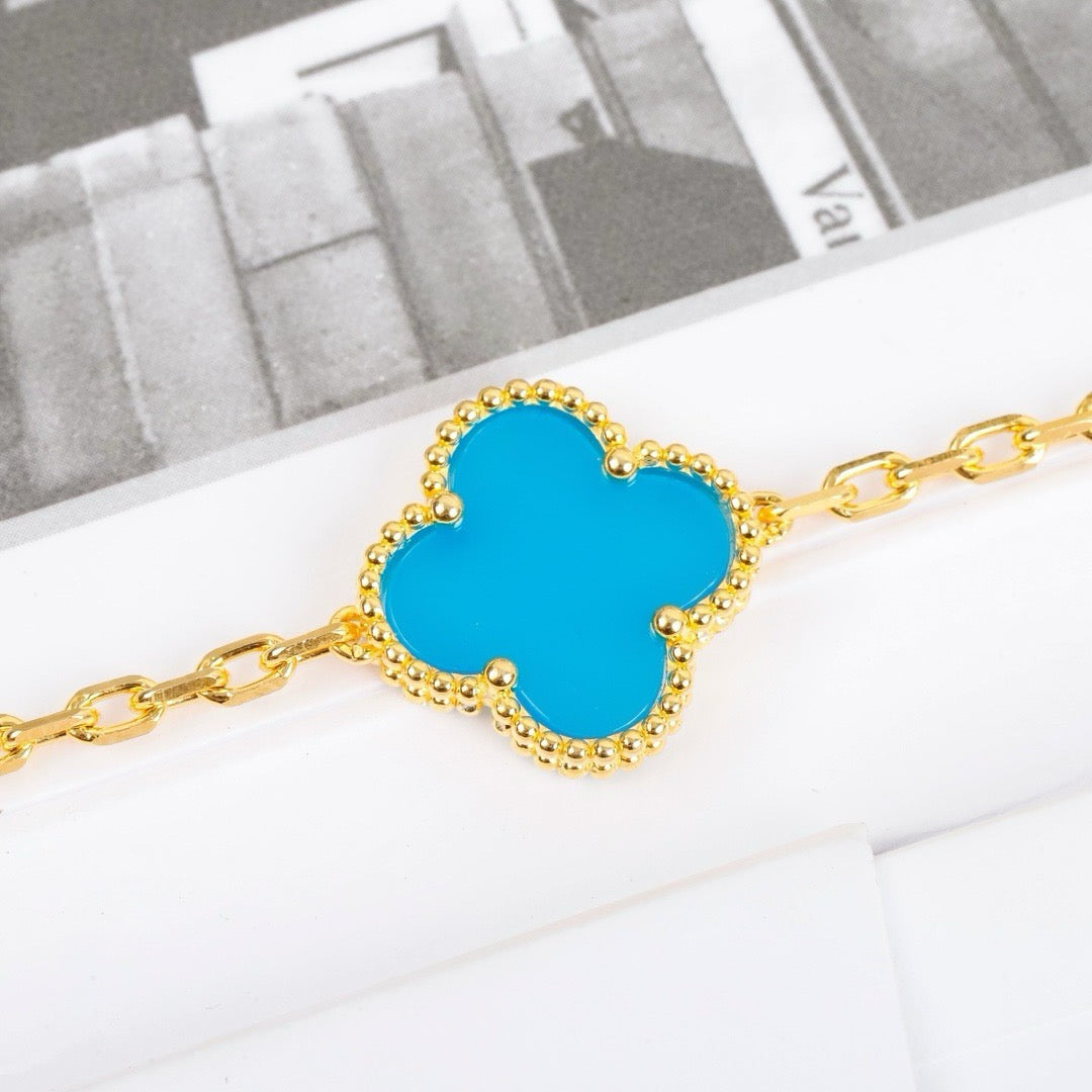 [Joyas Regalia]Pulsera de turquesa con cinco motivos de trébol