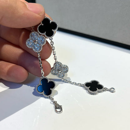 [Regalia jewelry]CLOVER 5 MOTIF ONYXS DIAMOND BRACELET SILVER