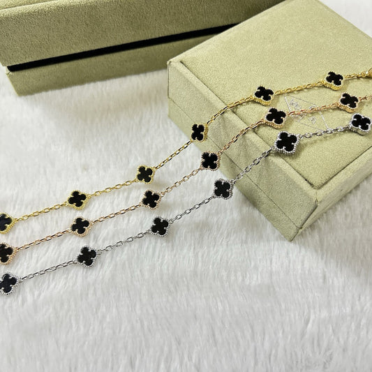[Joyas Regalia] PULSERA DE ÓNIX CON 6 MOTIVOS DE TRÉBOL