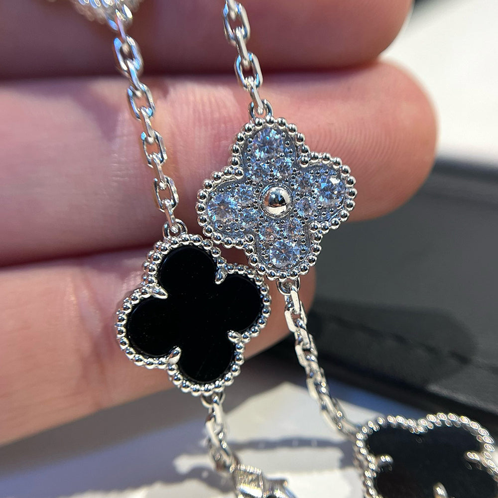 [Regalia jewelry]CLOVER 5 MOTIF ONYXS DIAMOND BRACELET SILVER