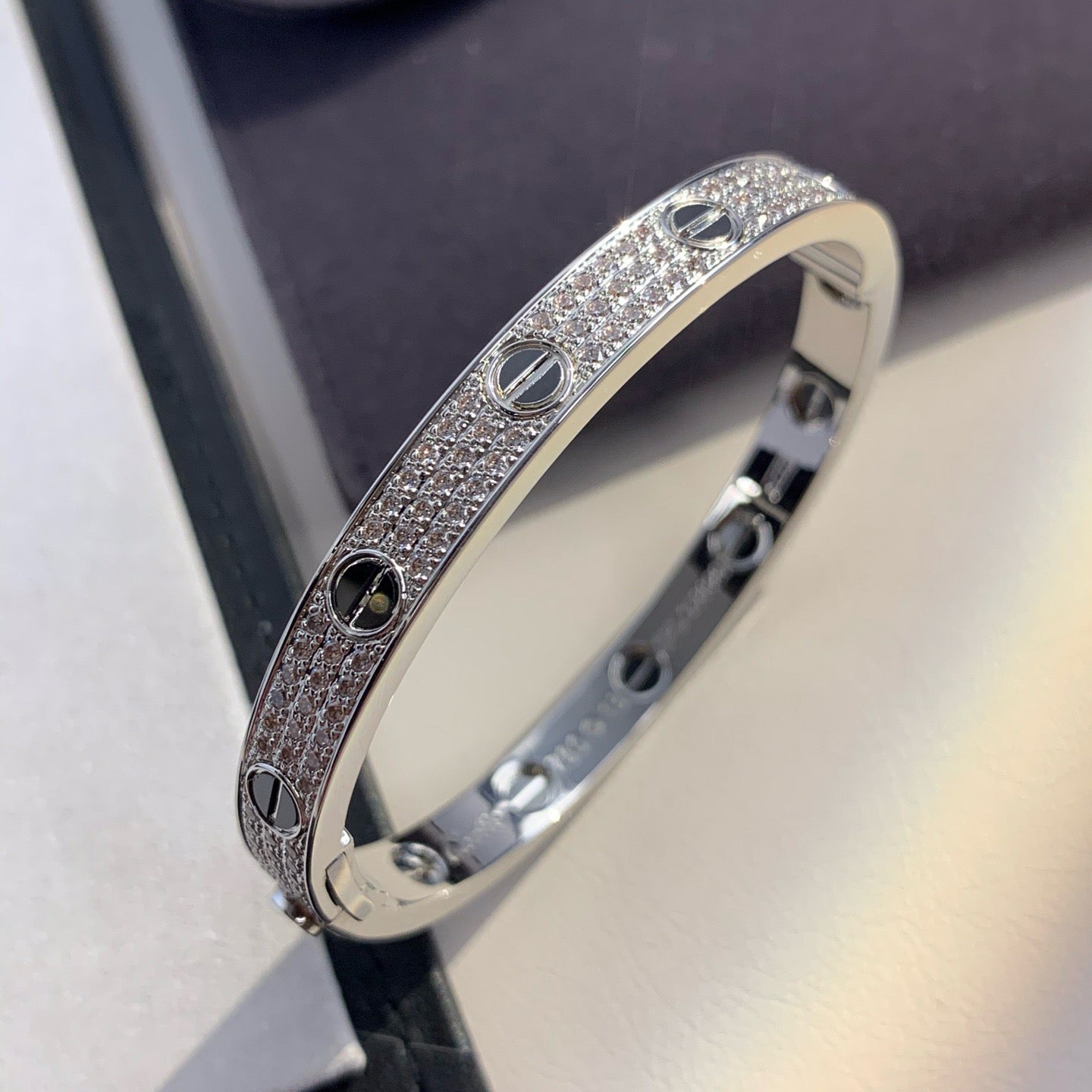 [Regalia jewelry]LOVE BRACELET 6.1MM DIAMOND-PAVED CERAMIC