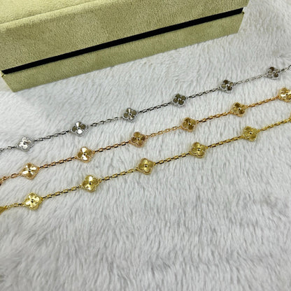 [Joyas Regalia] PULSERA DE DIAMANTES CON 6 MOTIVOS DE TRÉBOL