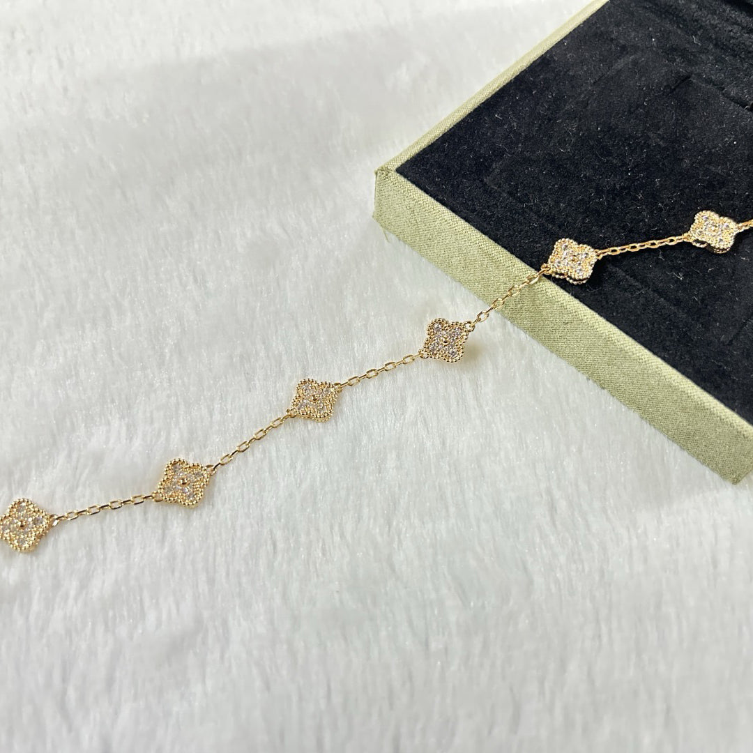 [Regalia jewelry]CLOVER 6 MOTIF DIAMOND BRACELET