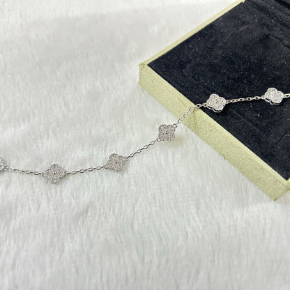 [Regalia jewelry]CLOVER 6 MOTIF DIAMOND BRACELET