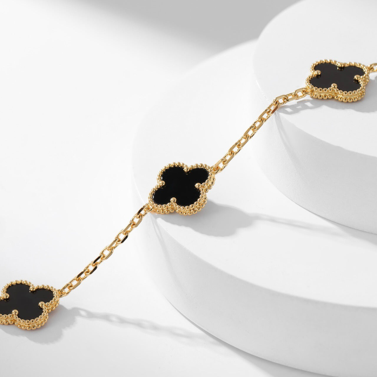 [Regalia jewelry]CLOVERS THE 10-MOTIFS ONYX NECKLACE
