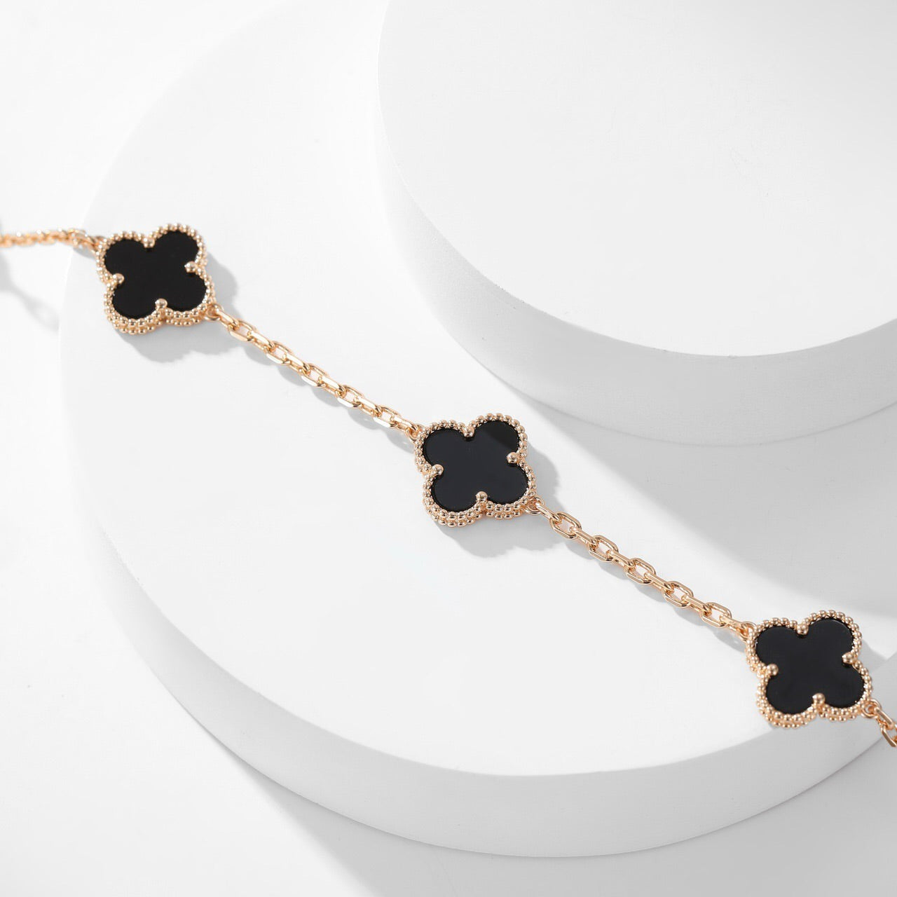 [Regalia jewelry]CLOVERS THE 10-MOTIFS ONYX NECKLACE