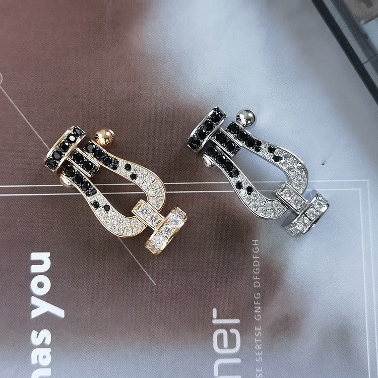 [Joyas Regalia]Pulsera de herradura grande Force con diamantes blancos y negros en plata