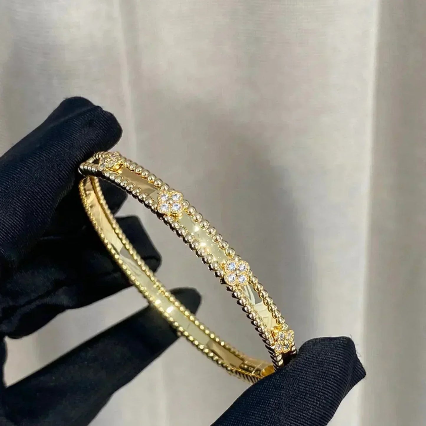[Regalia jewelry]CLOVER BRACELET 4MM DIAMONDS
