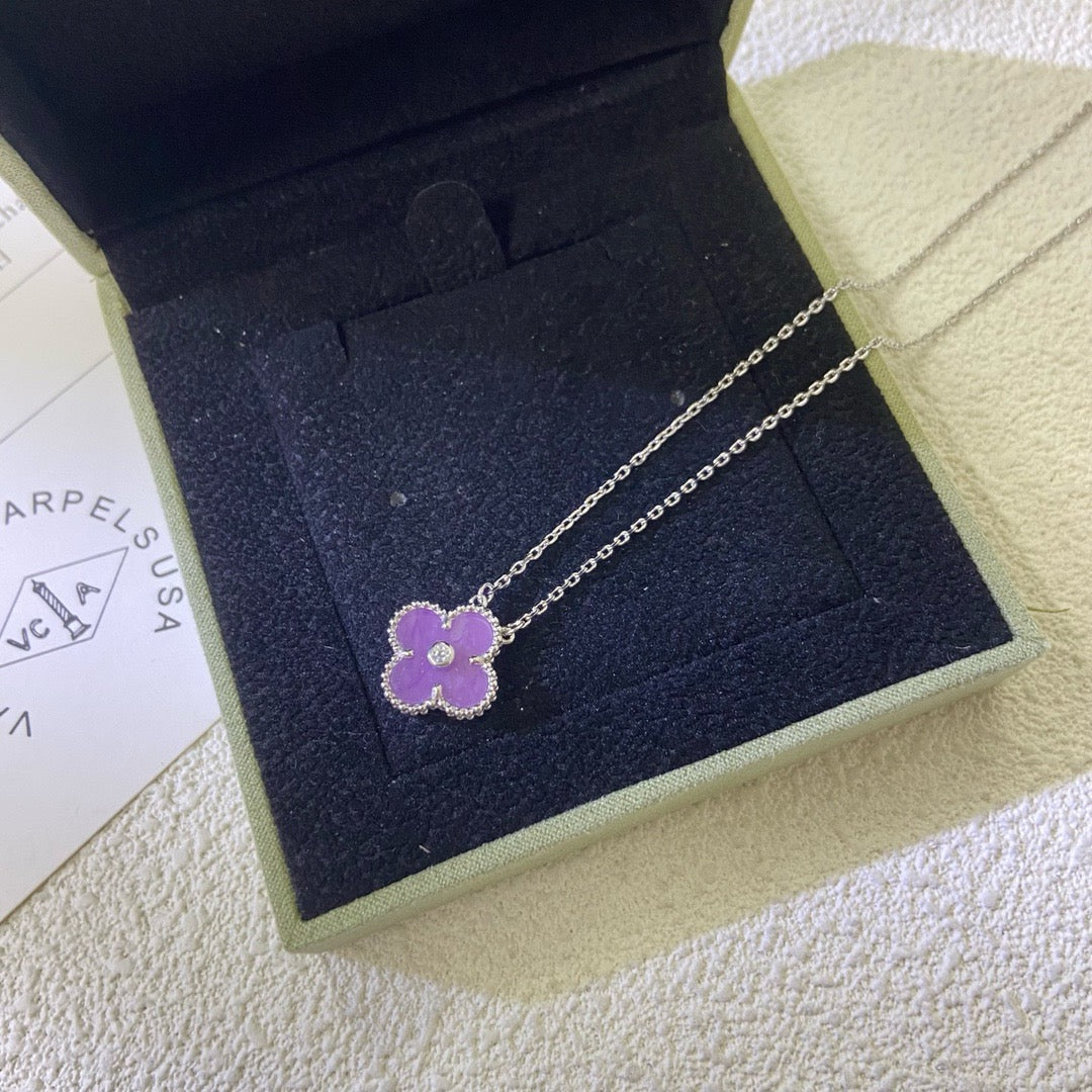 [Regalia jewelry]CLOVER 15MM DIAMOND  PURPLE VIOLET NECKLACE