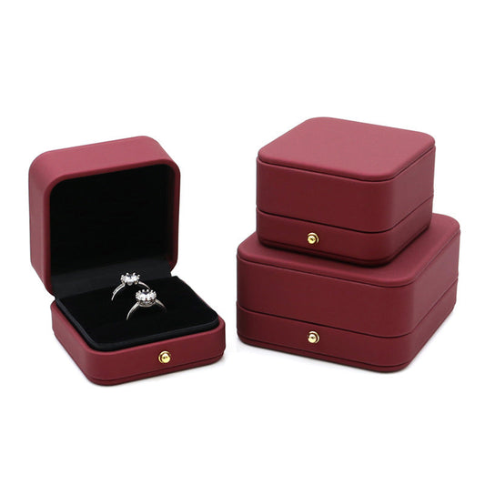 COFFRET CADEAU À BIJOUX EN CUIR PU DE HAUTE QUALITÉ (LOGO O)