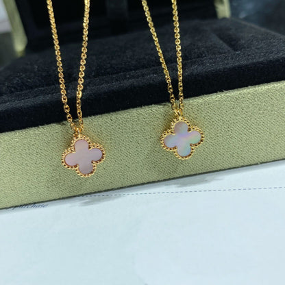 [Regalia jewelry]CLOVER 15MM PINK MOTHER-OF-PEARL SINGLE FLOWER NECKLACE