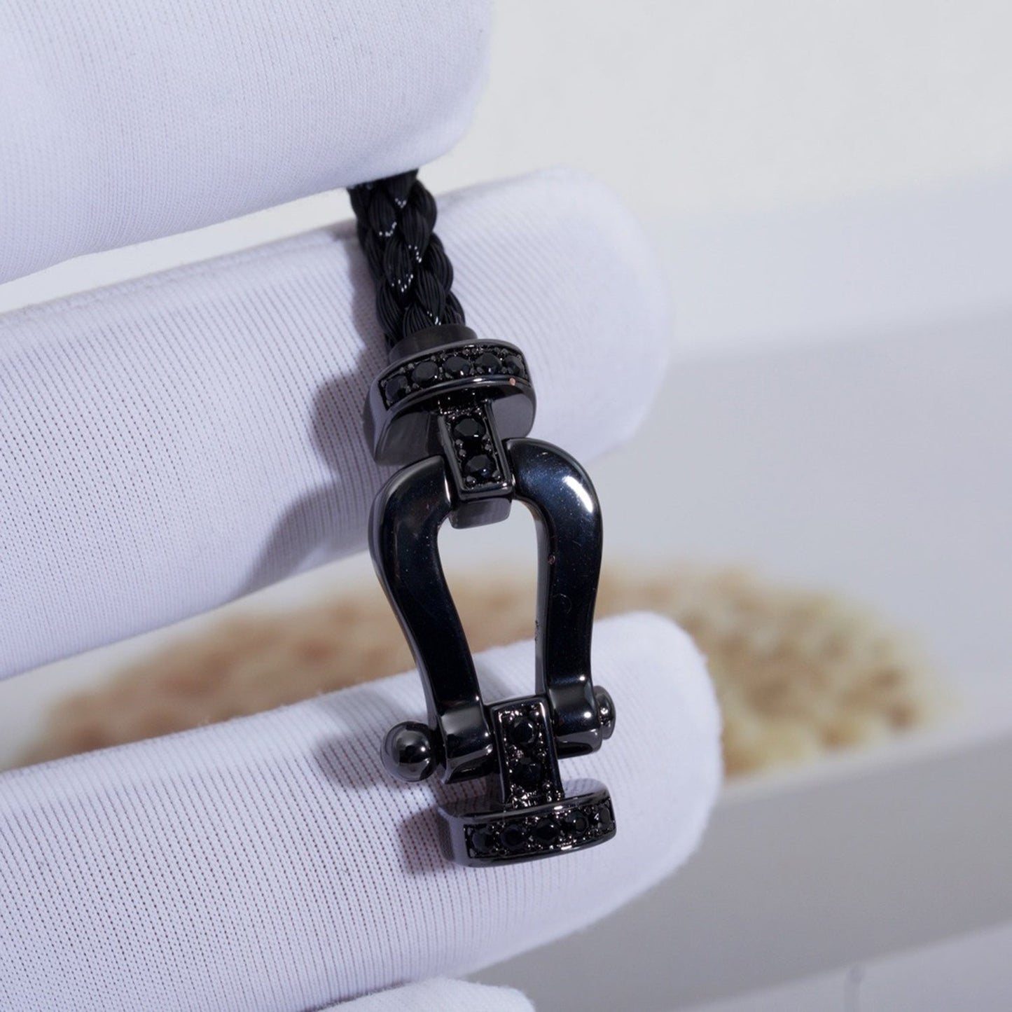 [Joyas Regalia] PULSERA SAMURAI NEGRA DE HERRADURA SERIE GRANDE FORCE