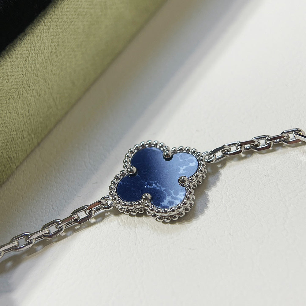 [Regalia jewelry]CLOVER 5 MOTIF PIETERSITE SILVER BRACELET