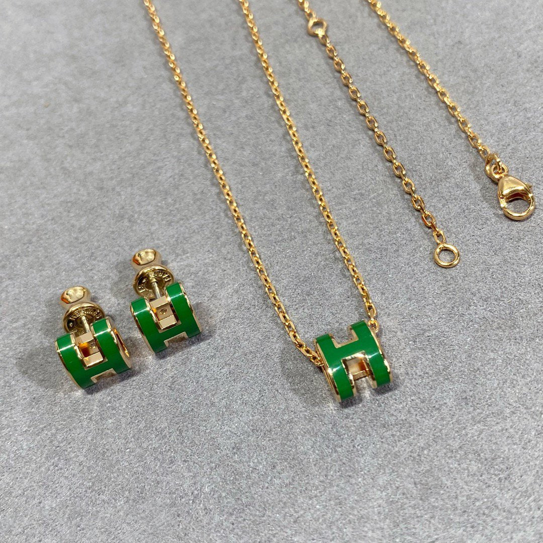 [Joyas Regalia] COLLAR POP H VERDE PLATA Y ORO