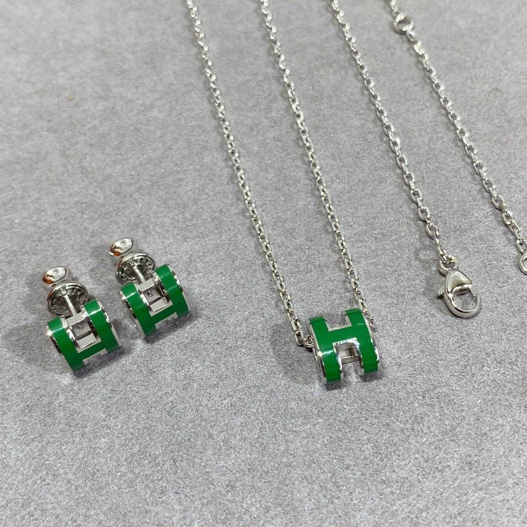 [Joyas Regalia] COLLAR POP H VERDE PLATA Y ORO