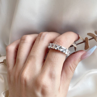 [Joyas Regalia] Elegante anillo de tenis de corte princesa