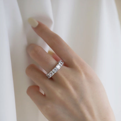 [Joyas Regalia] Elegante anillo de tenis de corte princesa