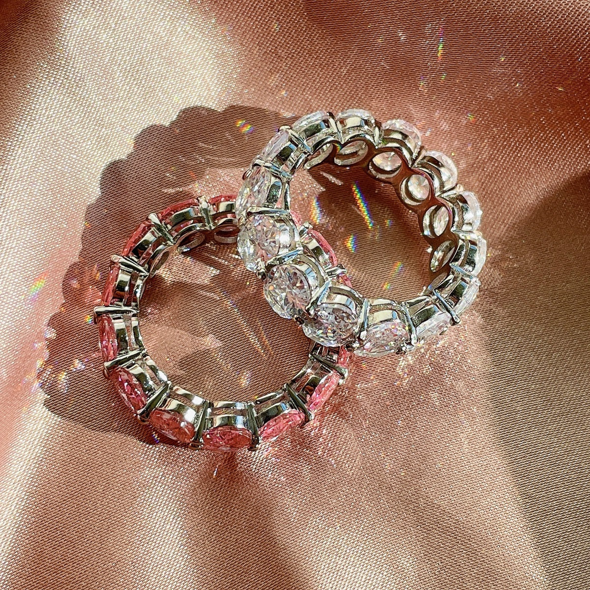 [Joyas Regalia] Anillo de tenis delicado con corte cojín alargado