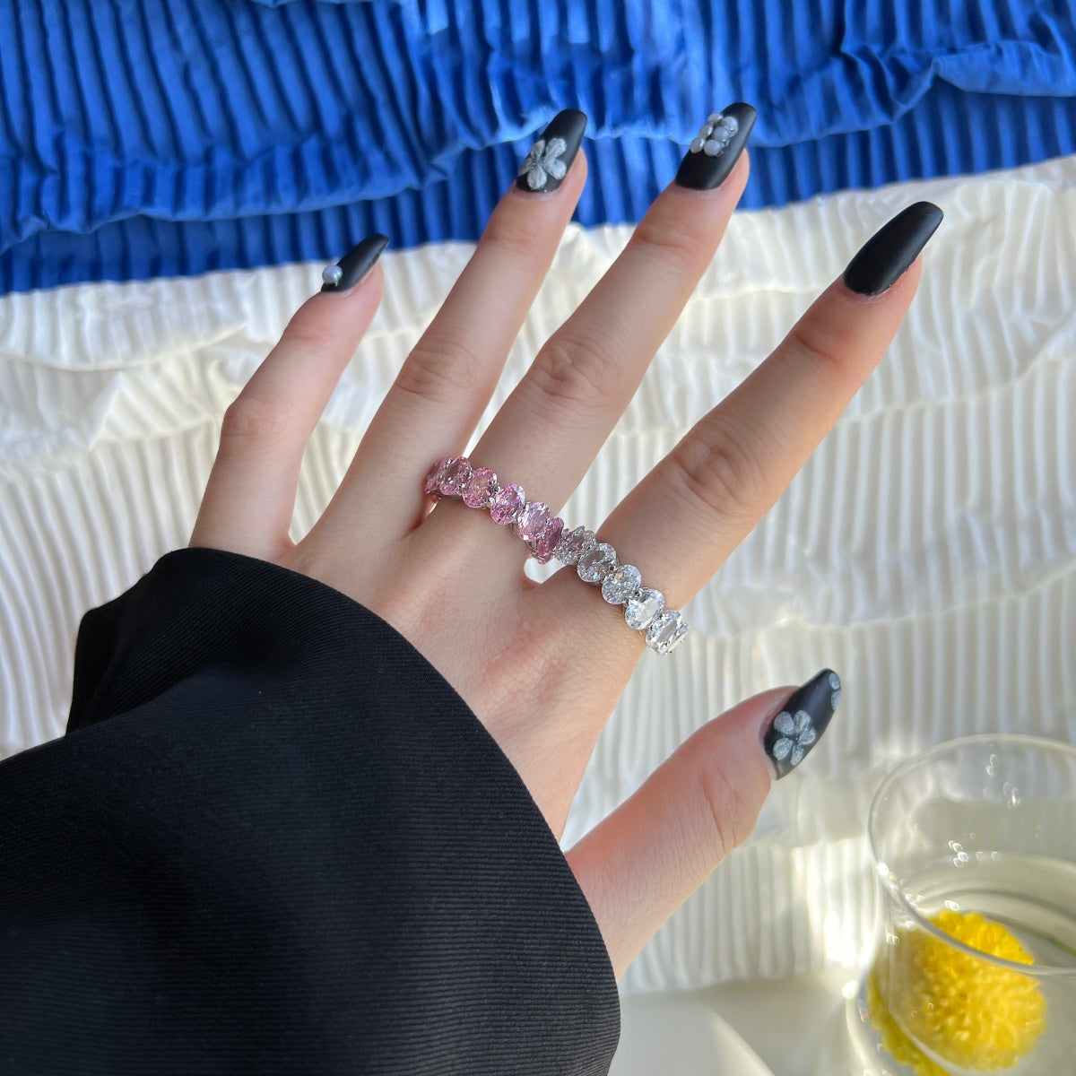 [Joyas Regalia] Anillo de tenis delicado con corte cojín alargado
