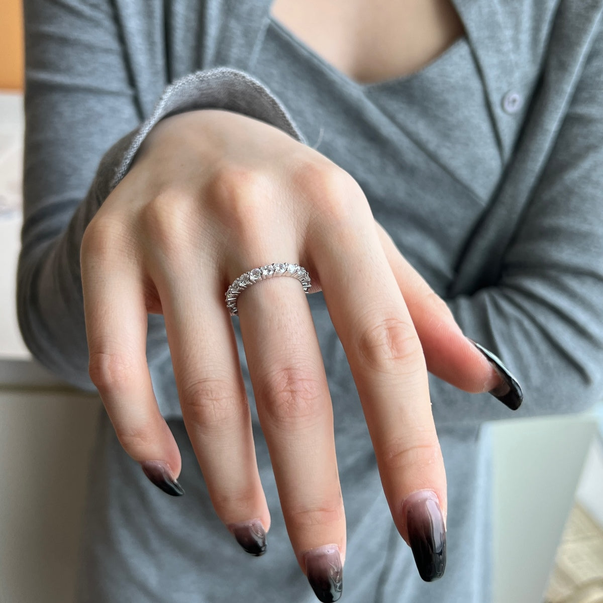 [Joyas Regalia] Anillo de tenis de corte redondo brillante
