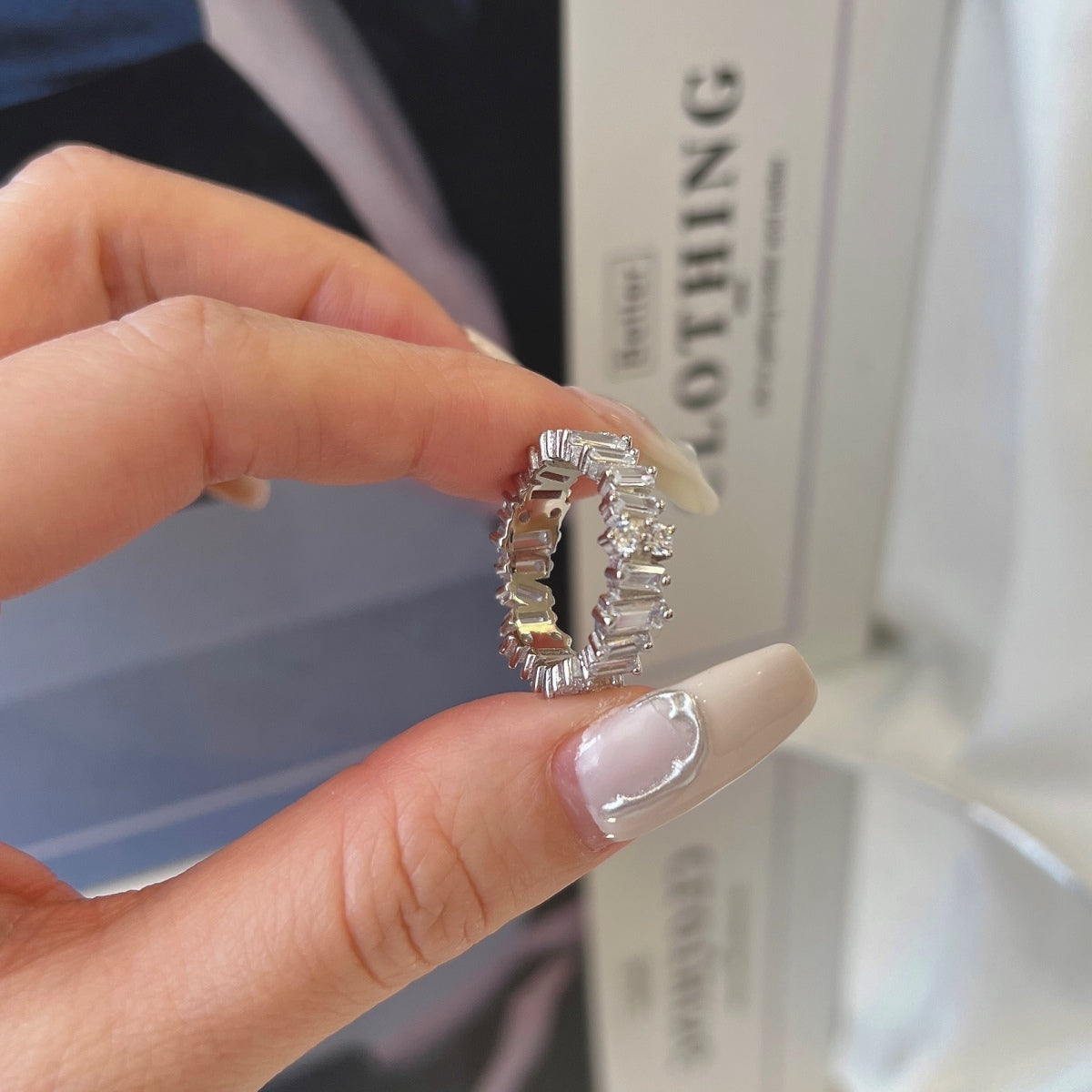 [Joyas Regalia] Anillo de tenis delicado con múltiples formas