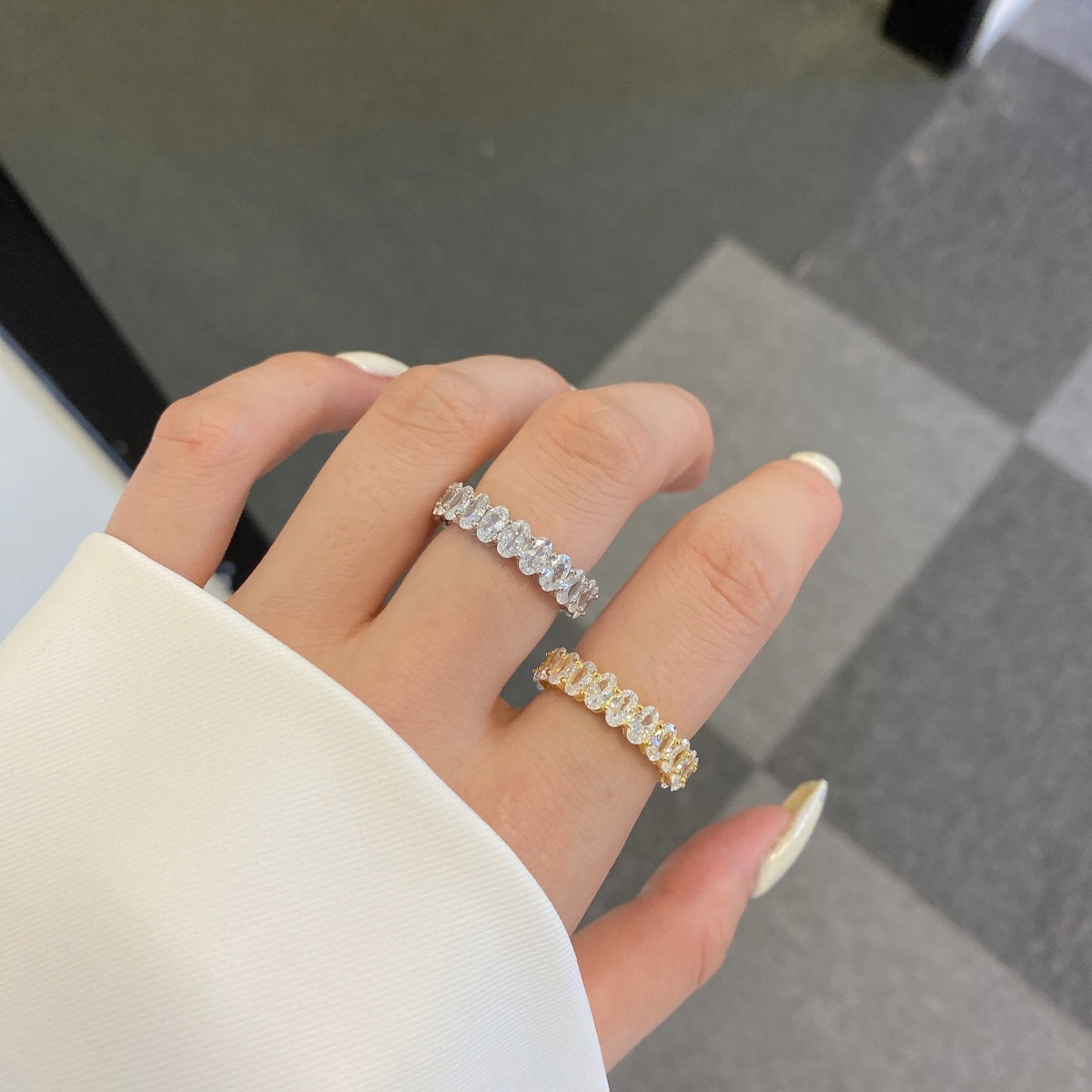 [Joyas Regalia]Anillo de tenis con corte ovalado ornamentado