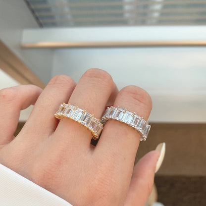 [Joyas Regalia] Elegante anillo de tenis de talla esmeralda de 0,75 quilates