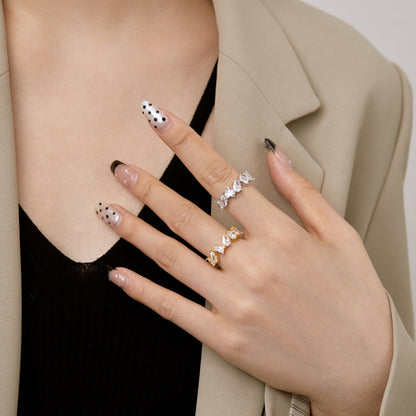 [Joyas Regalia] Anillo delicado de múltiples cortes