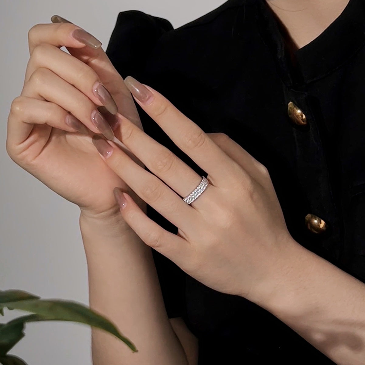 [Joyas Regalia] Anillo de tenis de corte redondo delicado