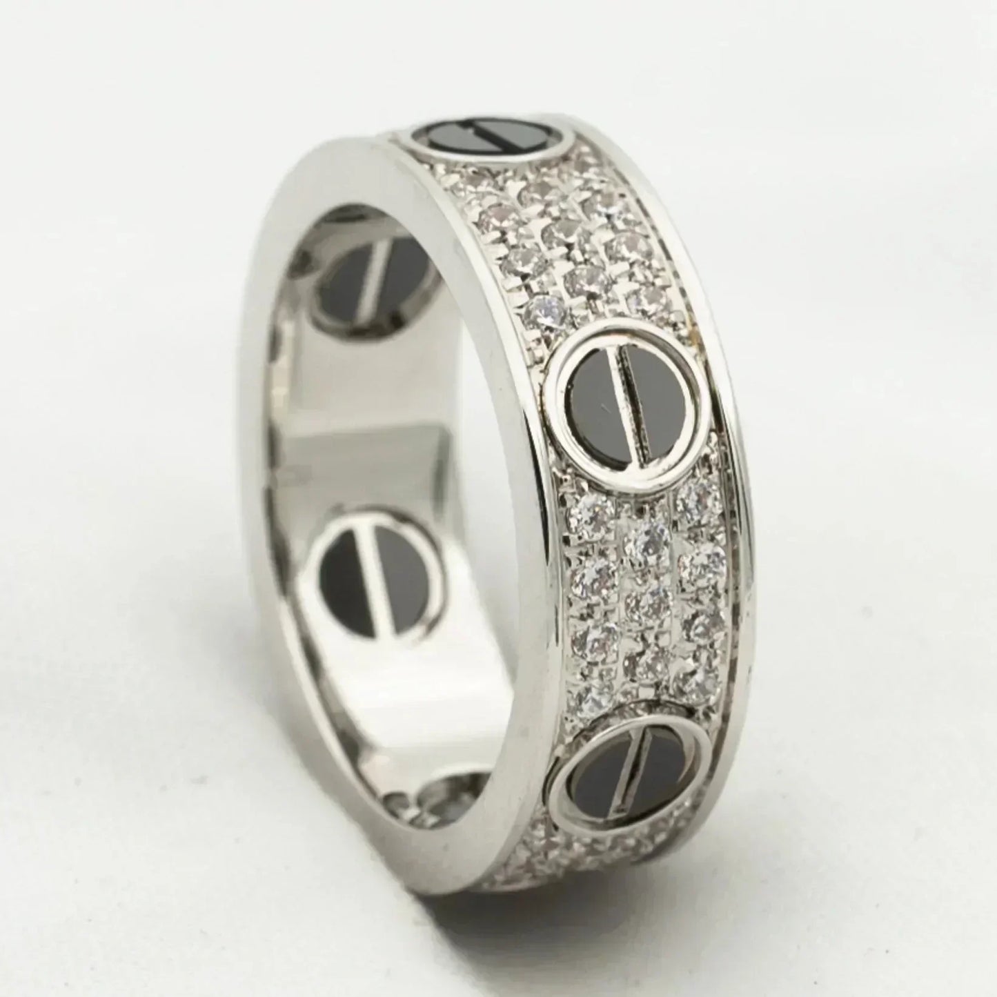 [Joyas Regalia] ANILLO DE AMOR DE CERÁMICA PAVADA CON DIAMANTES DE 5,5 MM