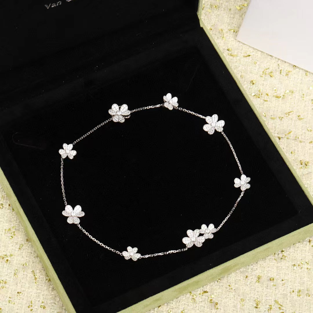 [Joyas Regalia] COLLAR FRIVOLE DE PLATA CON 9 FLORES