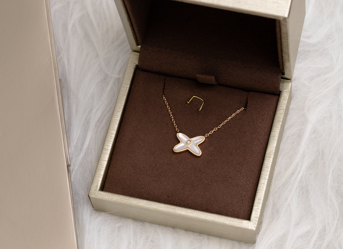 [Regalia jewelry]JEUX DE NECKLACE 1 DIAMOND