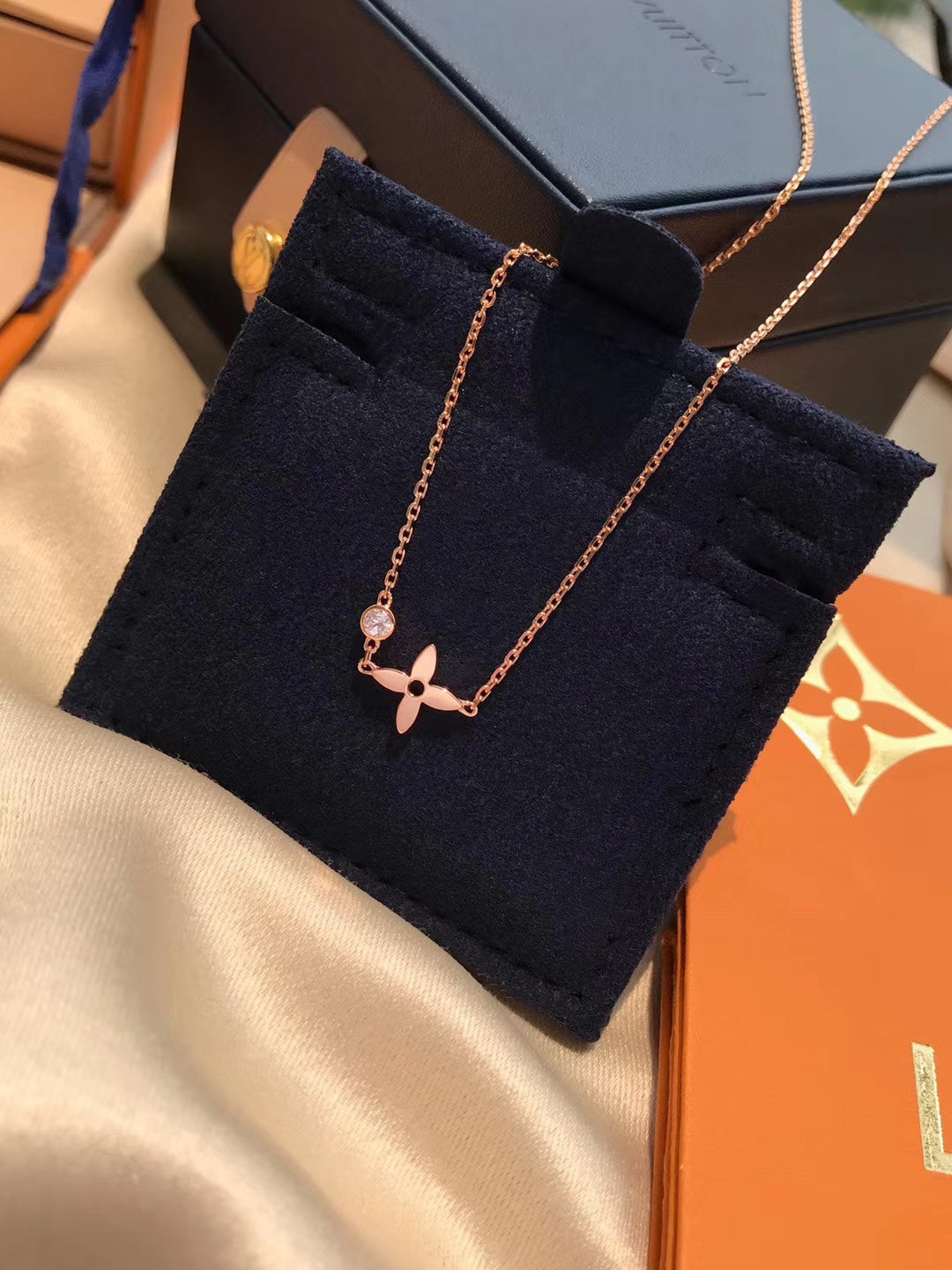 [Regalia jewelry]BLOSSOM PENDANT PINK GOLD AND DIAMOND