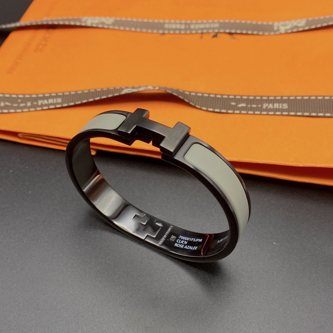 [Joyas Regalia] PULSERA CLIC HM SO NEGRO GRIS