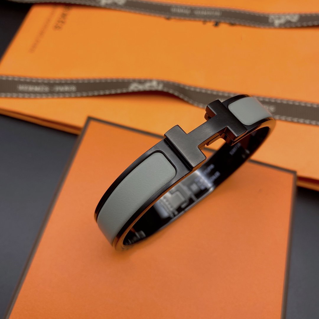 [Joyas Regalia] PULSERA CLIC HM SO NEGRO GRIS
