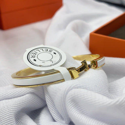 [Joyas Regalia] PULSERA CLÁSICA HM CLIC BLANCA DE 8 MM CON ESMALTE