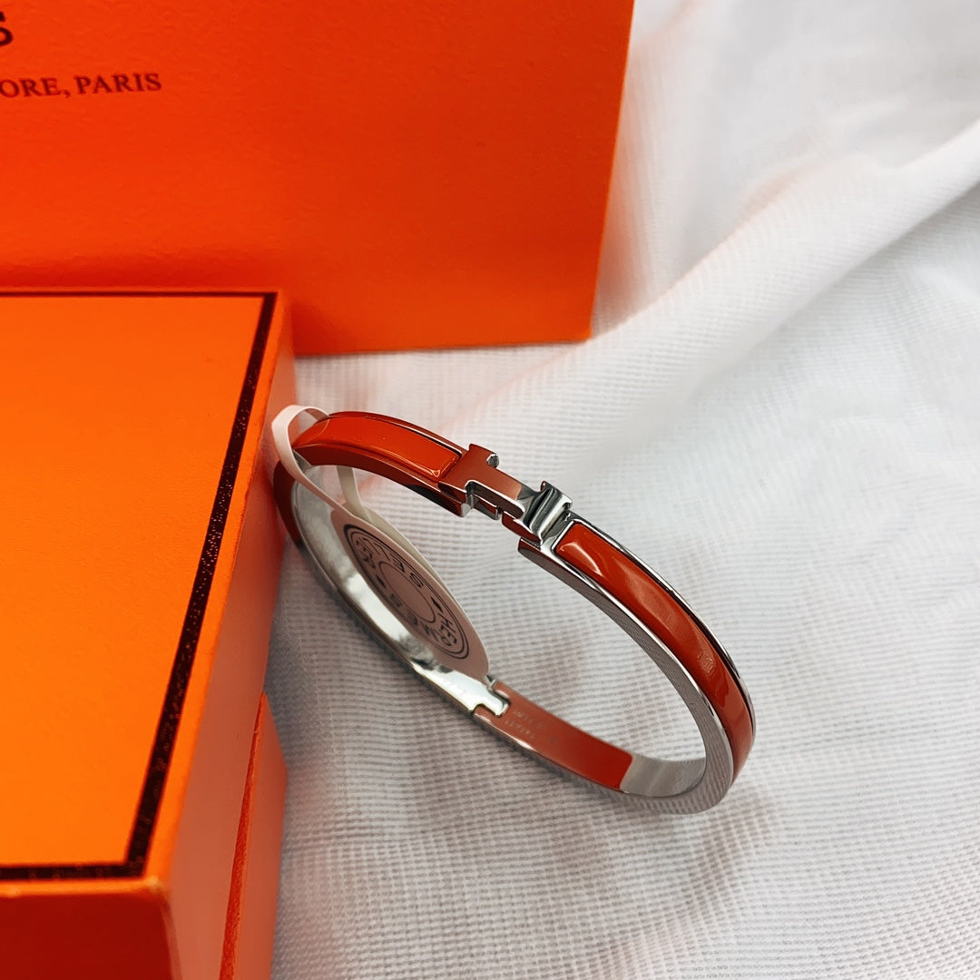 [Joyas Regalia] PULSERA CLÁSICA HM CLIC ROJA DE 8 MM CON ESMALTE