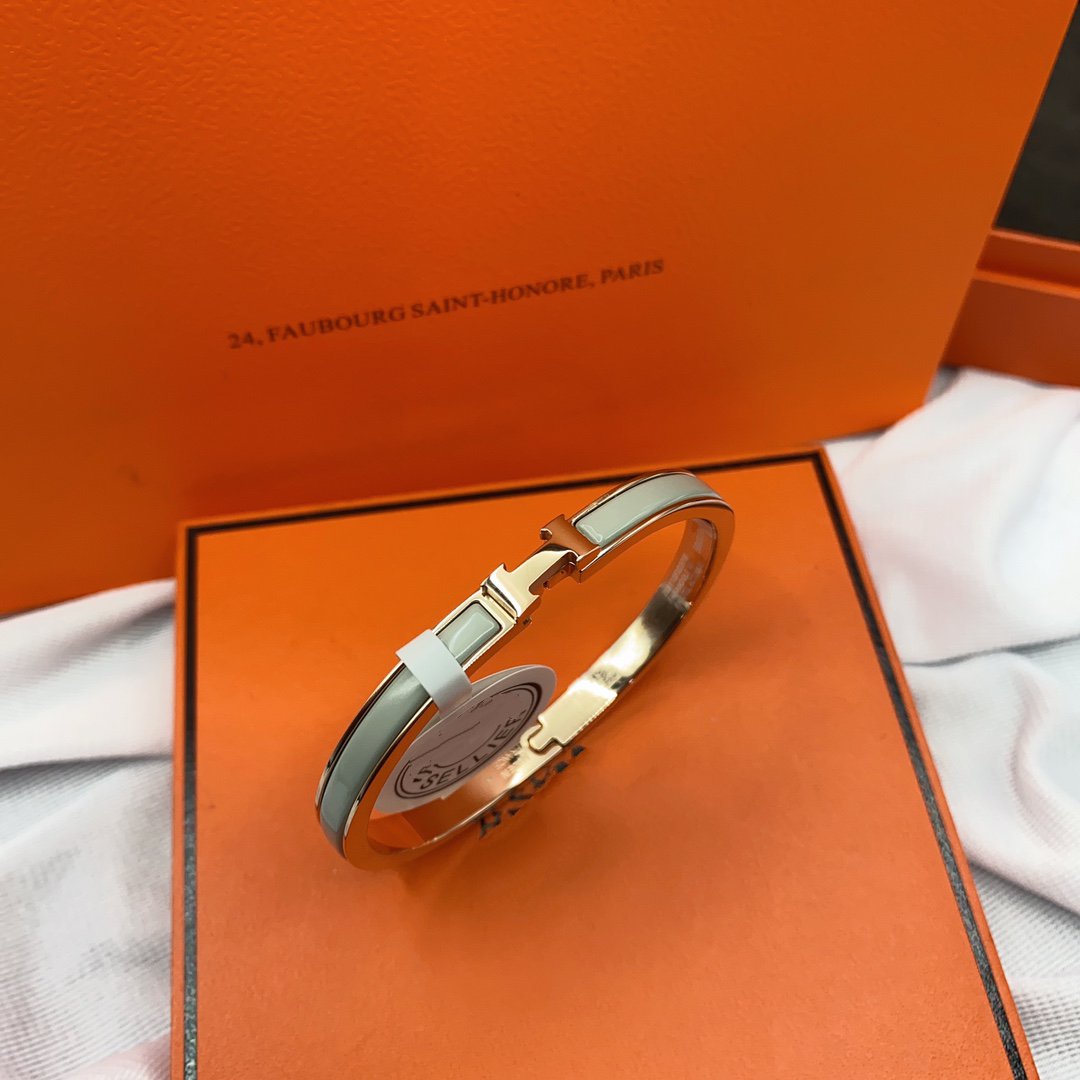 [Joyas Regalia] PULSERA CLÁSICA HM CLIC VERDE DE 8 MM CON ESMALTE