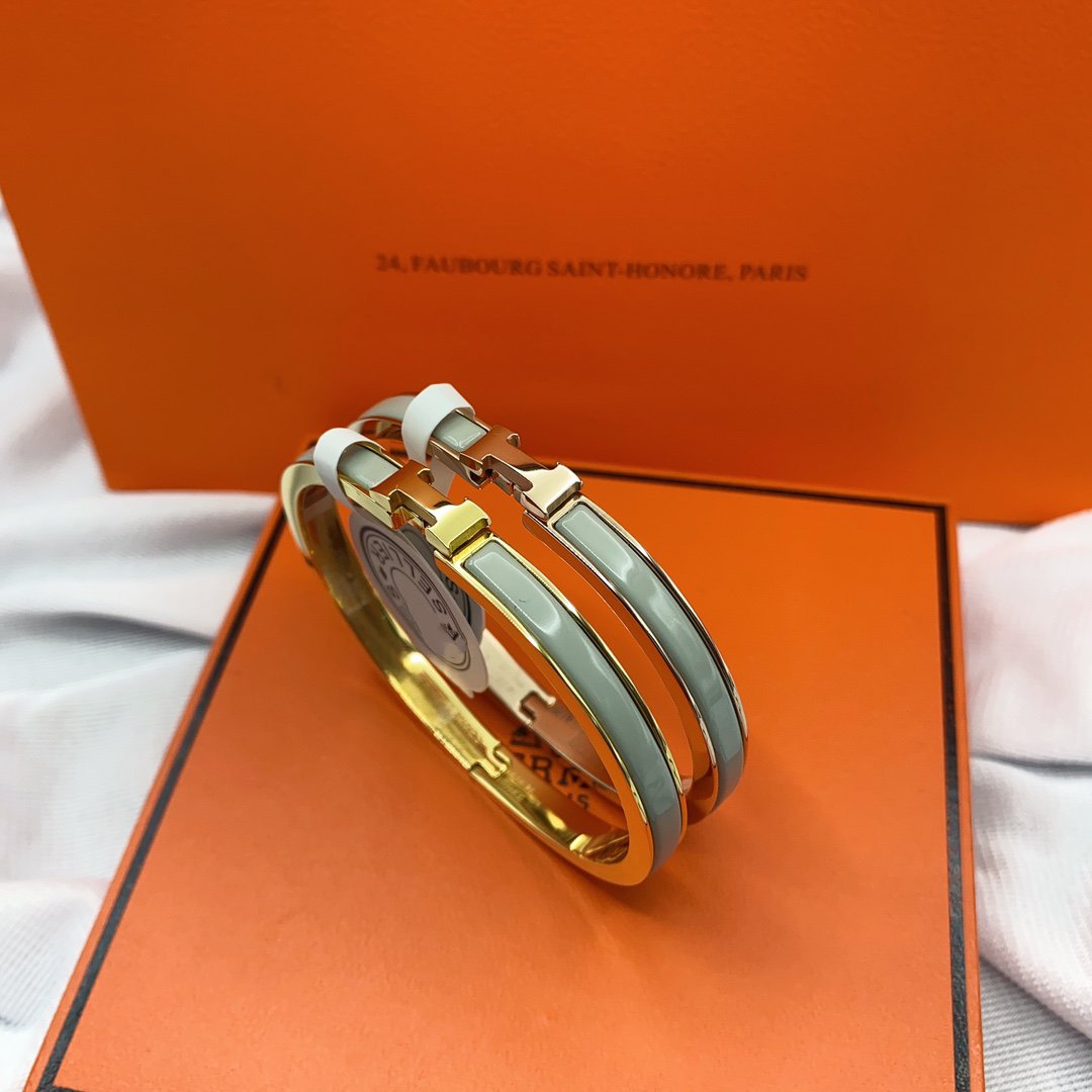 [Joyas Regalia] PULSERA CLÁSICA HM CLIC VERDE DE 8 MM CON ESMALTE