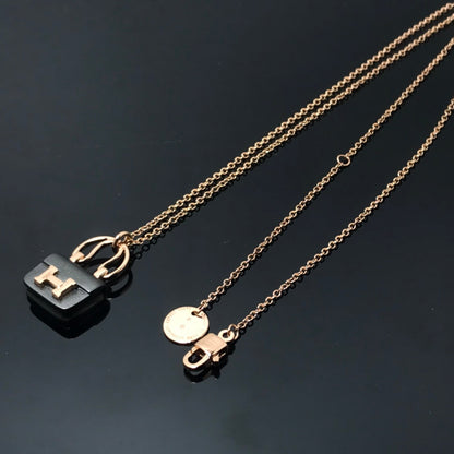 [Joyas Regalia] COLLAR CON COLGANTE CONSTANCE DE HM AMULETTES PARA MUJER