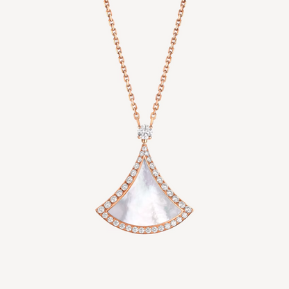 [Joyas Regalia] COLLAR DREAM MOP DE ORO ROSA CON DIAMANTES PAVÉ