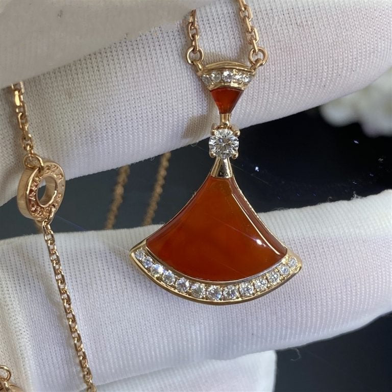 [Joyas Regalia] COLLAR DE ENSUEÑO CORNALINA DIAMANTE